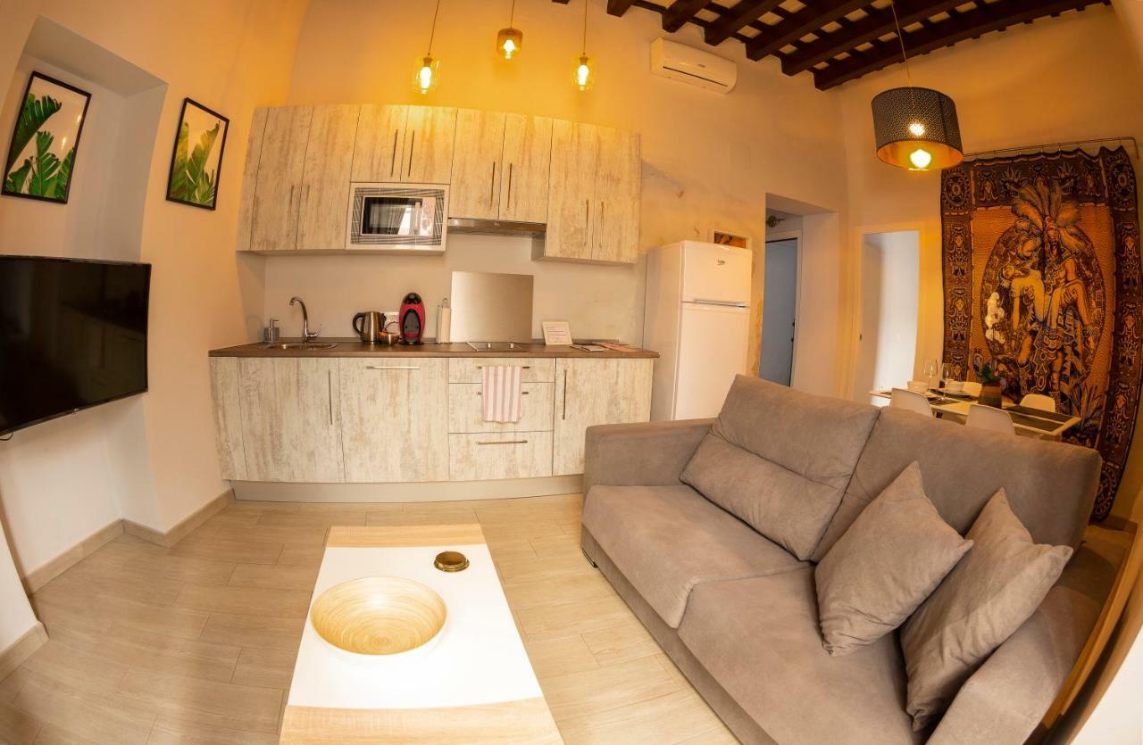 Poniente, íntimo apartamento en el corazón de Cádiz Exterior foto